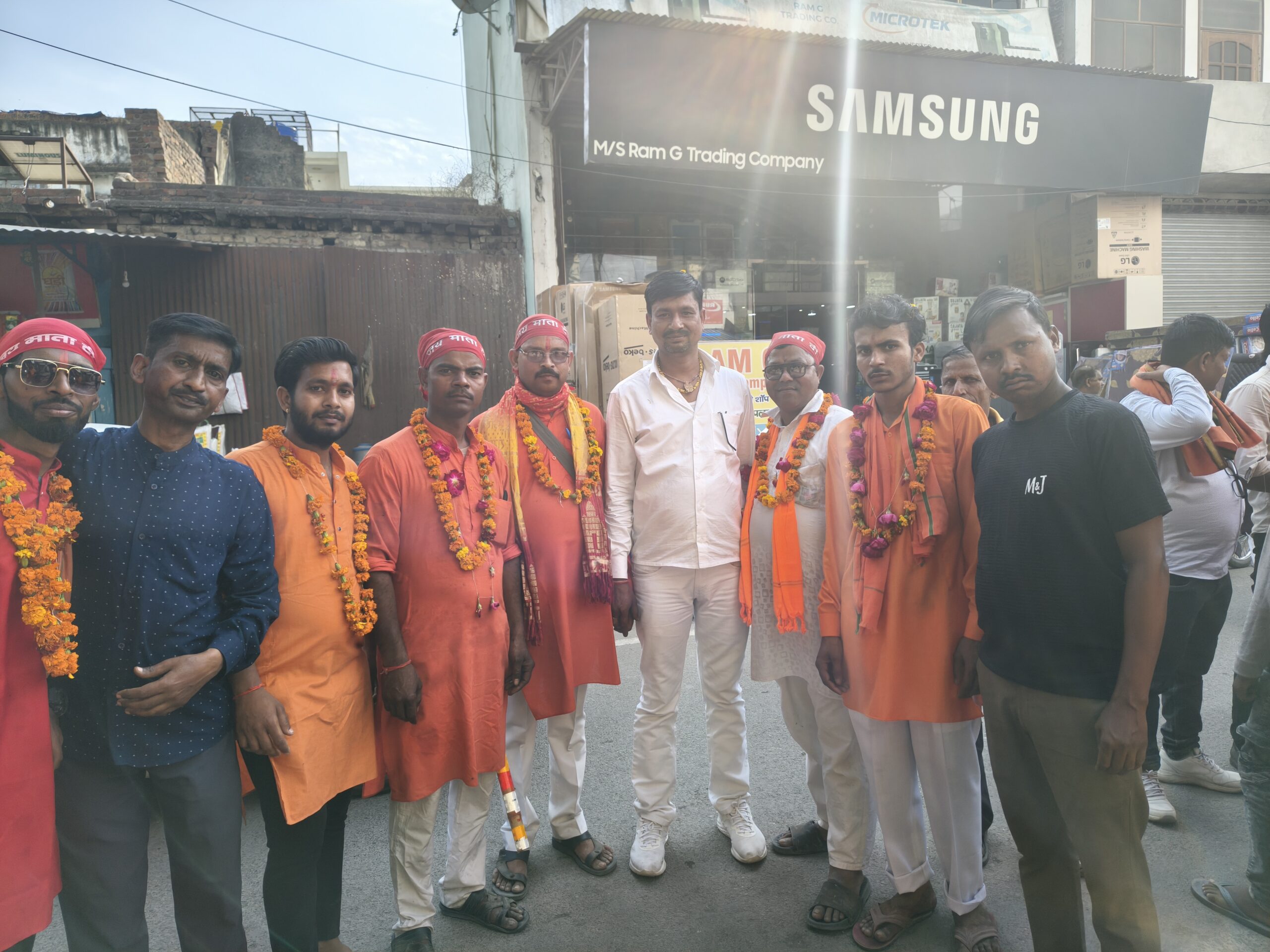 नई बस्ती शिव मंदिर से पूर्णागिरि धाम को निकली भव्य अखंड ज्योति पदयात्रा